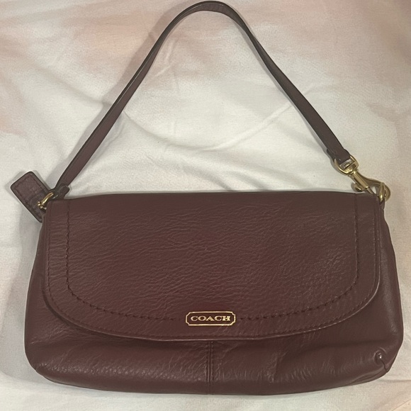 Coach Handbag - Picture 2 of 6